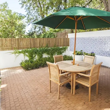 דירה Private Garden